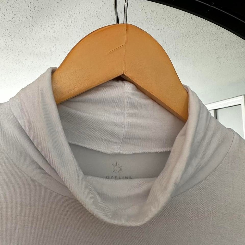 Aerie Offline Long Sleeve‎ Mock Turtleneck Shirt